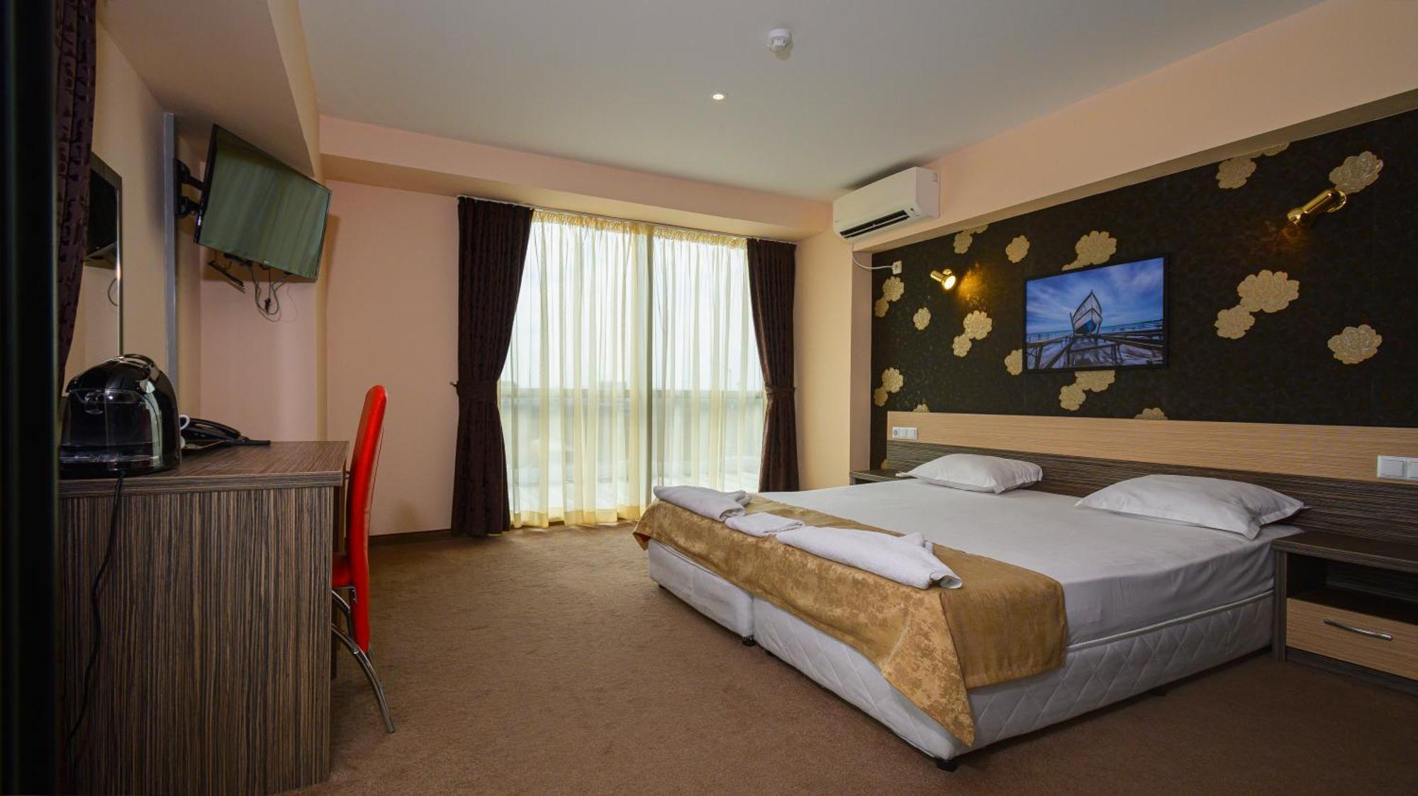 Hotel City 부르가스 외부 사진